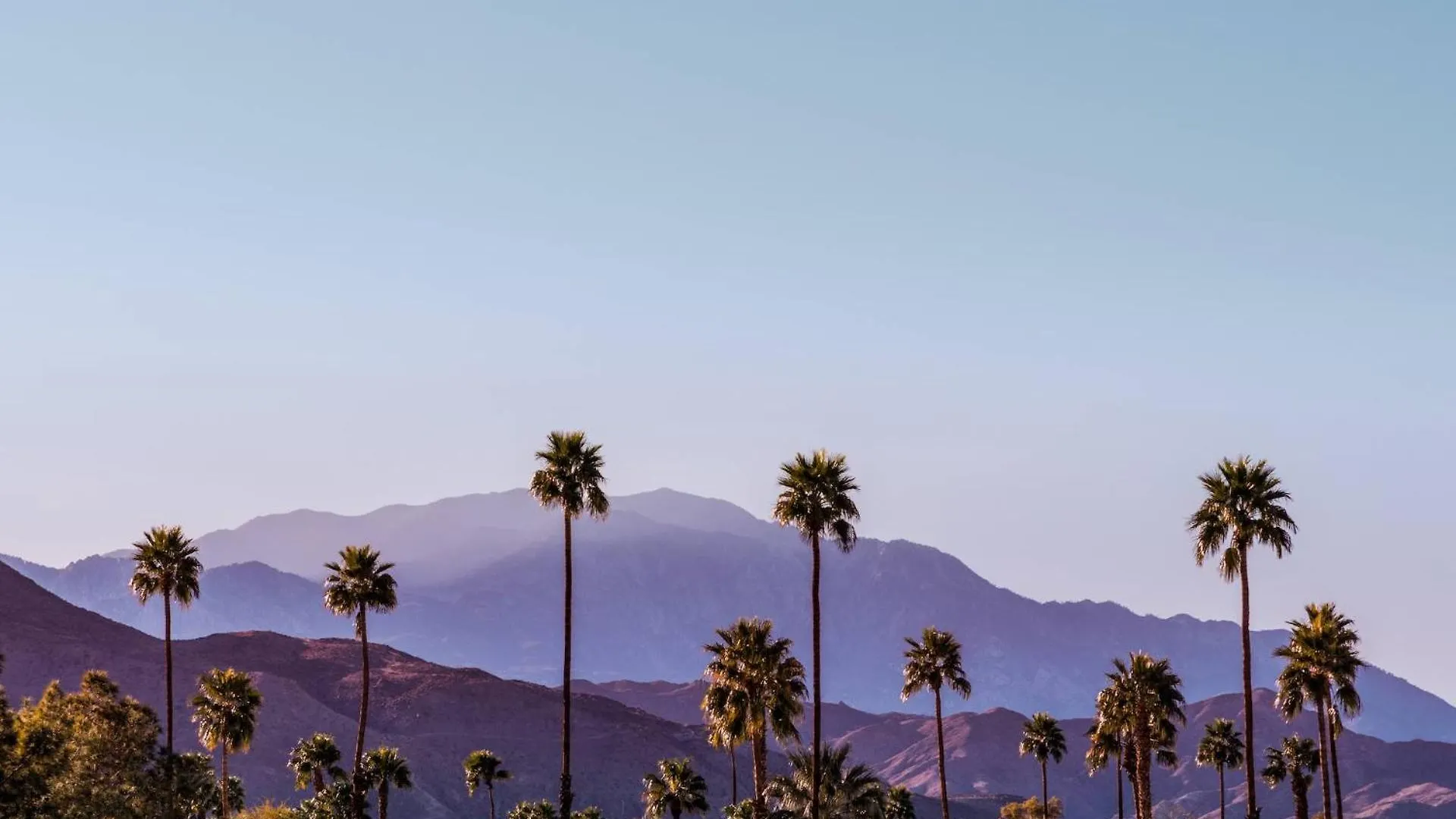 *Condo - 490 E Via Ensenada Cir, 92264 Palm Springs 0*,