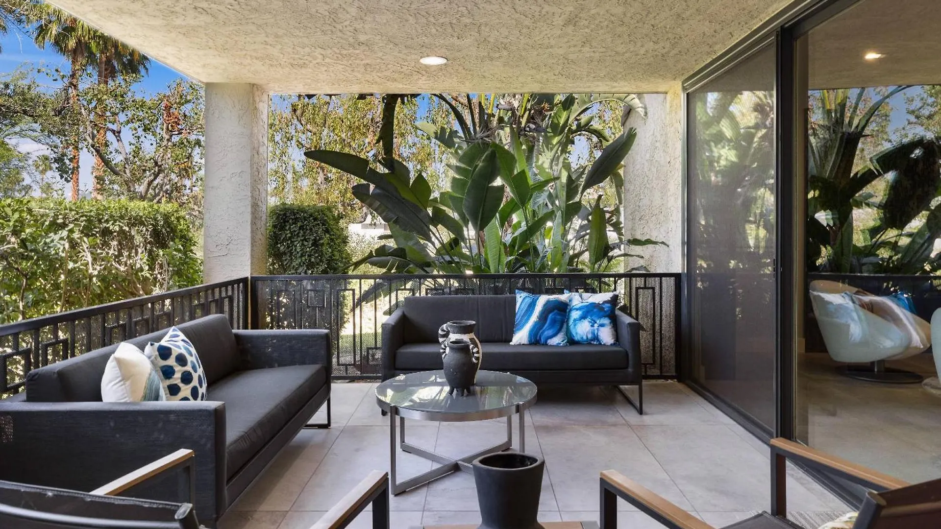Holiday home *Condo - 490 E Via Ensenada Cir, 92264 Palm Springs United States