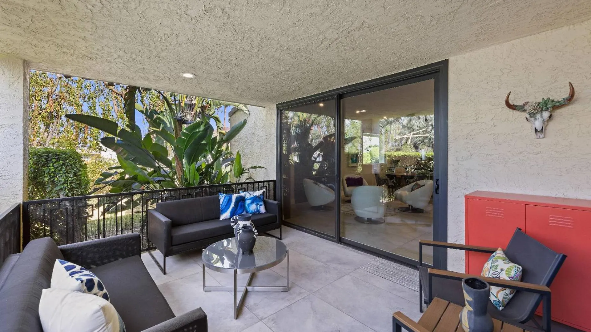 *Condo - 490 E Via Ensenada Cir, 92264 Palm Springs 0*,  United States