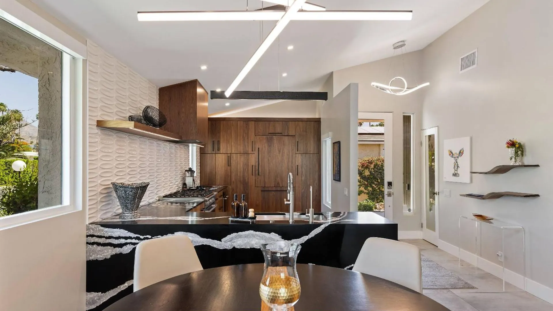*Condo - 490 E Via Ensenada Cir, 92264 Palm Springs Holiday home